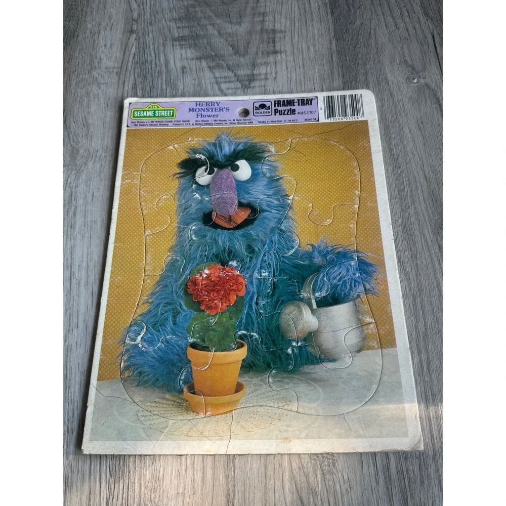 Vintage1983 Sesame Street Herry Monster Flower Golden Frame-Tray Puzzle 4524D-34